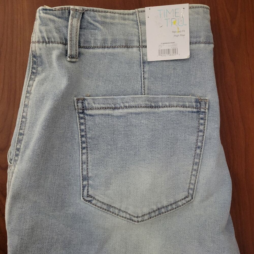 Time and Tru Light Wash Blue Denim Jean Shorts